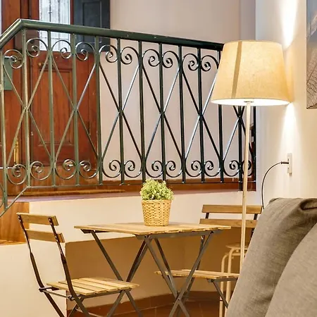 Cozy Studio House In Mouraria Апартаменты